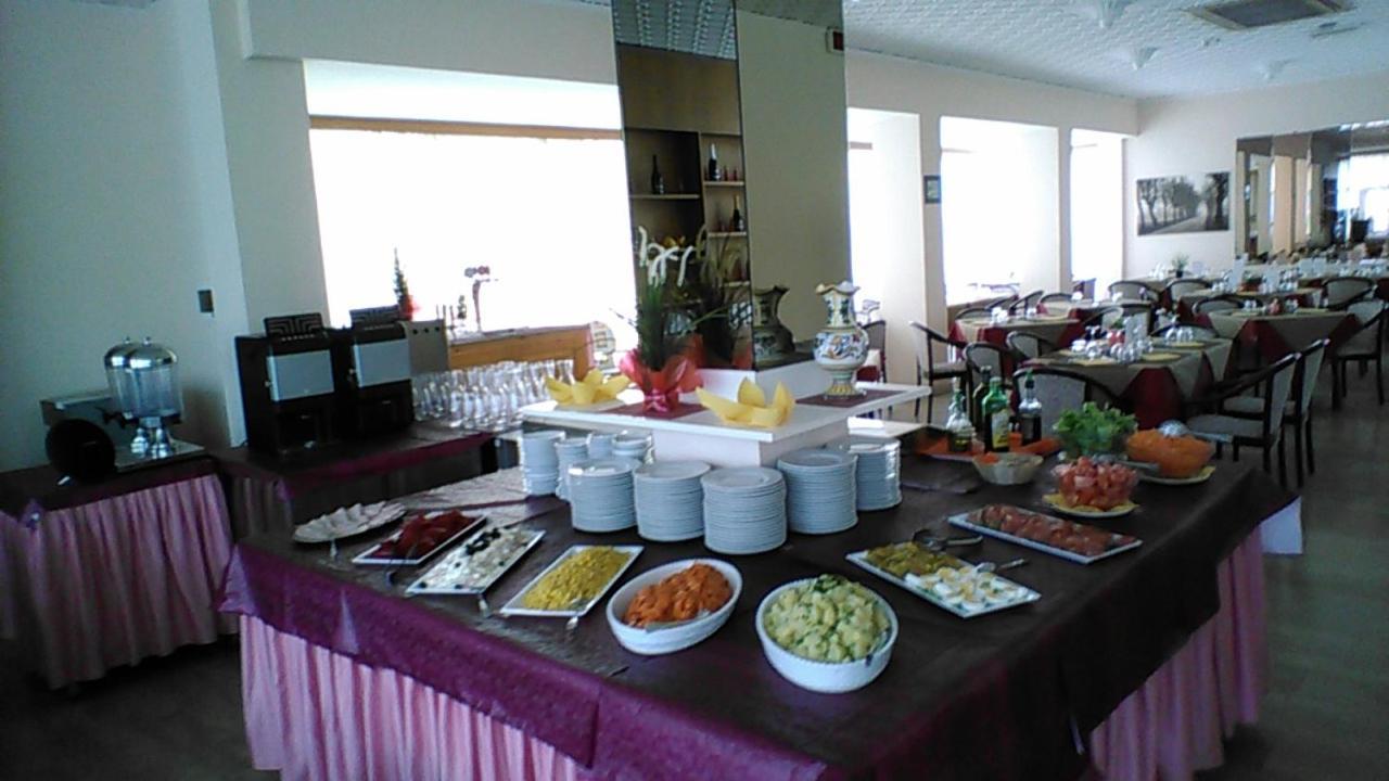 Hotel Glenn Римини Екстериор снимка